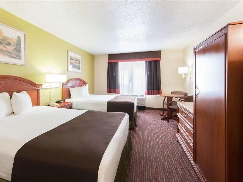 Otel Baymont By Wyndham Louisville East