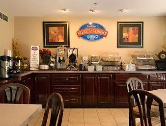 Otel Baymont By Wyndham Louisville East